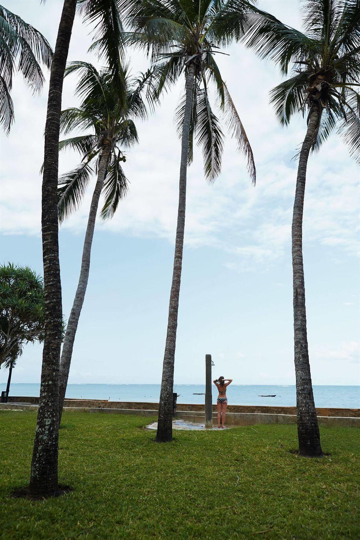 Neptune Village Beach Resort & Spa Galu Exterior photo